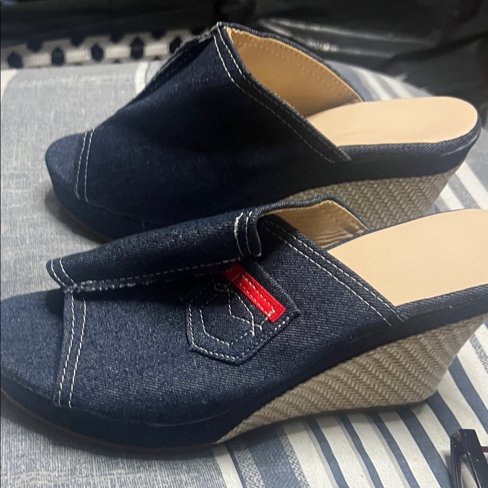 Source Unknown Dark Blue Denim Wedges